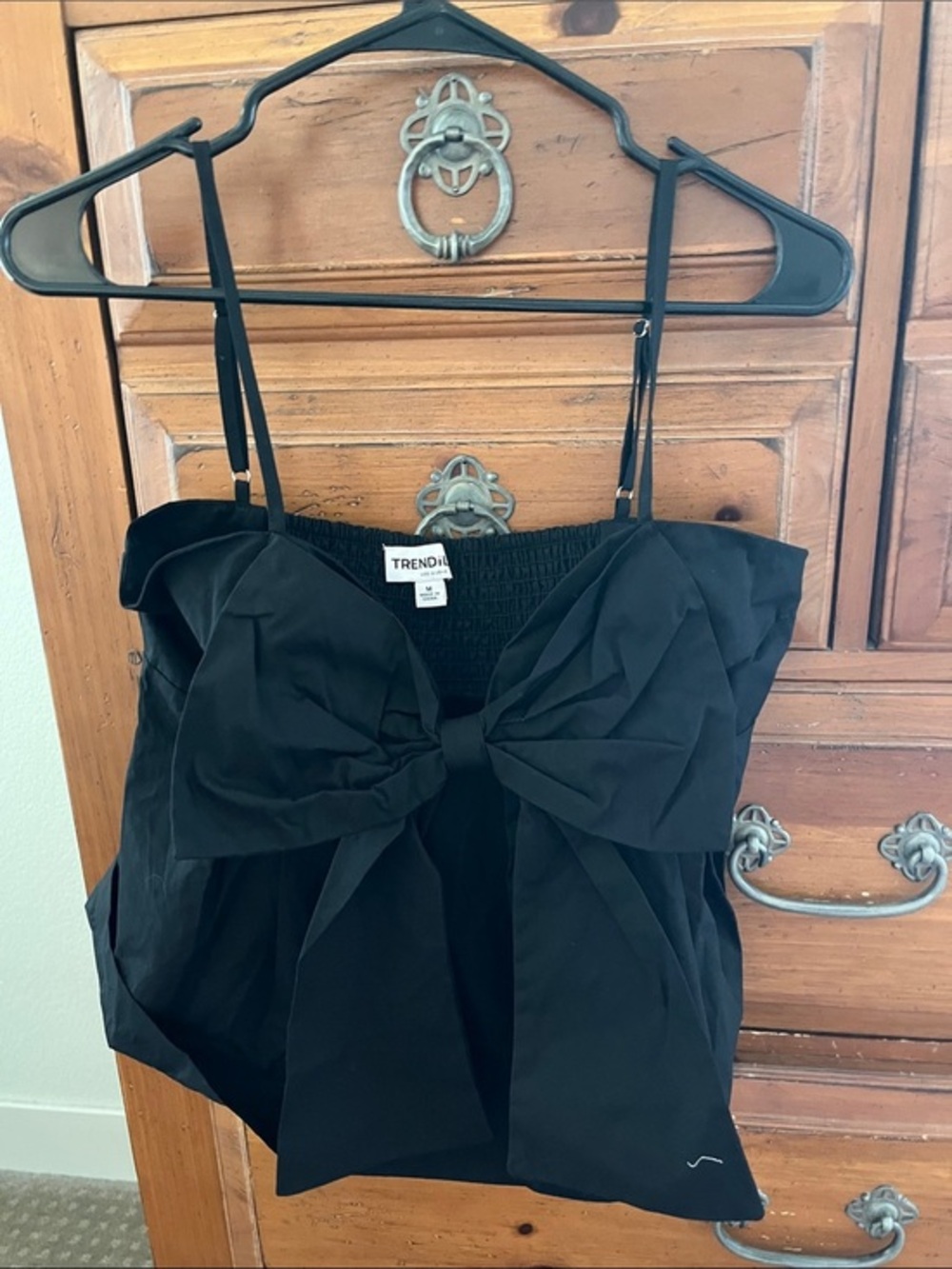 Black Bow Front Crop Top Size Medium NWOT